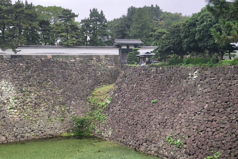 Kitahanebashimon Gate